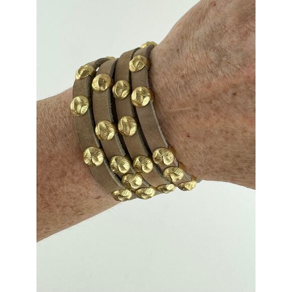 Suede Leather Golden Stud Thick Magnetic Bracelet - Picture 4 of 7